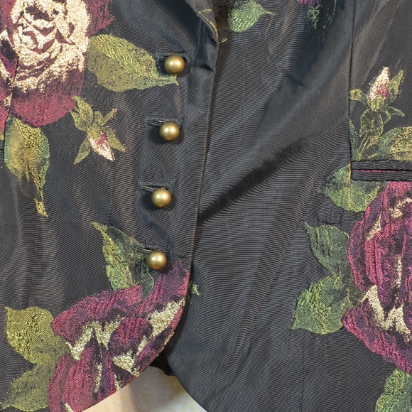 TUZZI - Picture 5 of 9